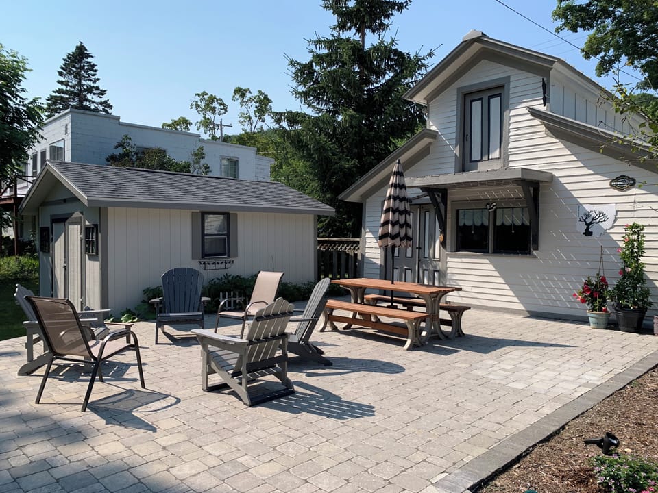 large backyard patio for supervising those yard games