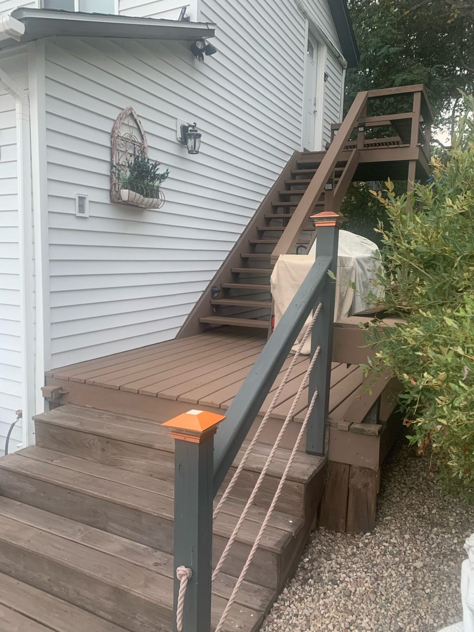 2nd floor apartment gas grill area!