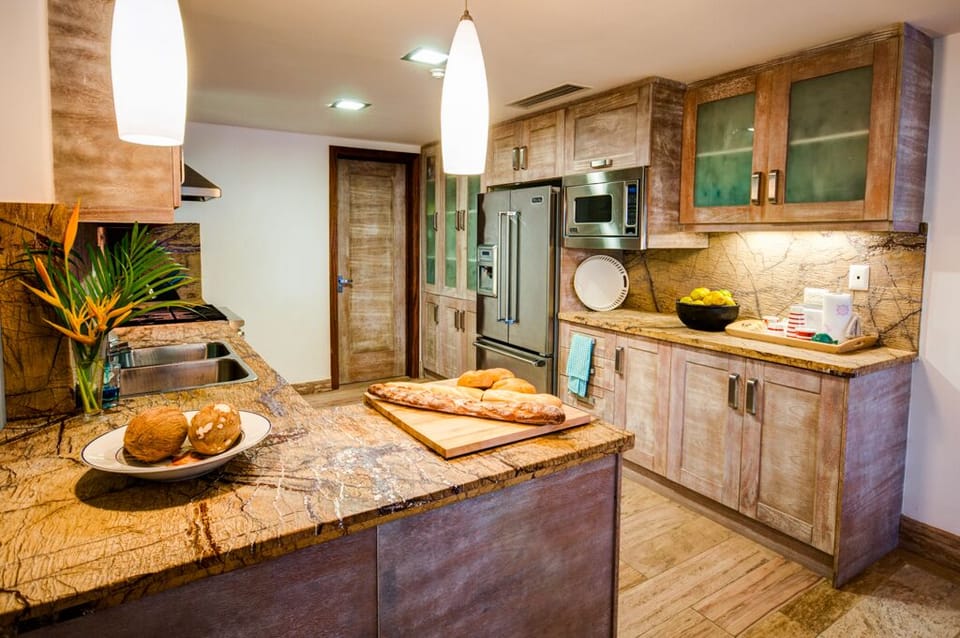 Fully equipped kitchen