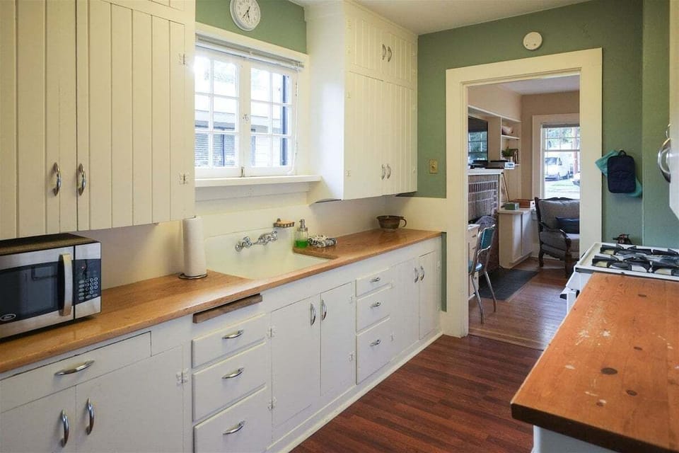 Gourmet Kitchen