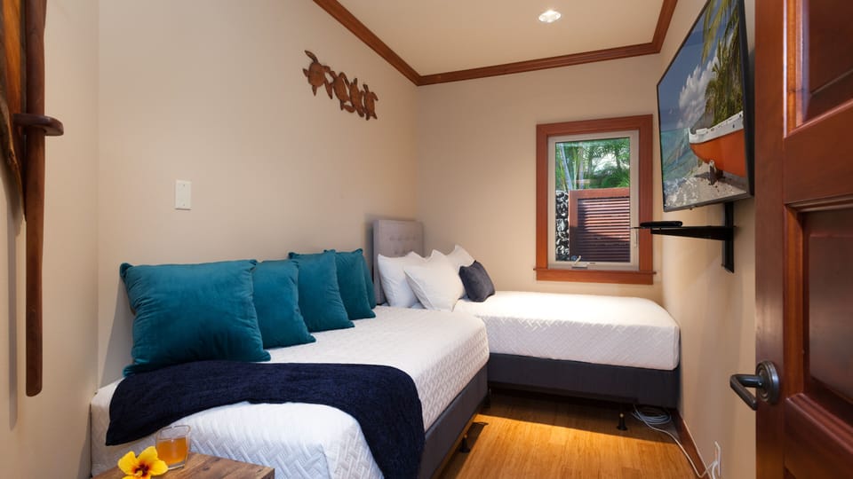 Bedroom #4 - 1 Twin and 1 TwinXL