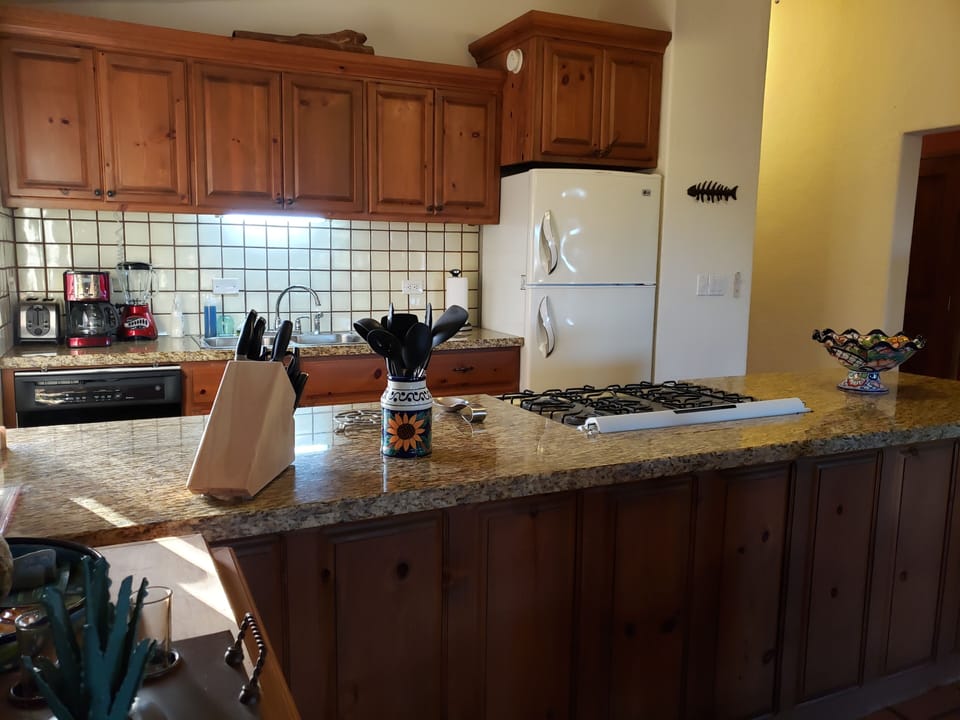 Fully Stocked Kitchen - just bring your own food & condiments