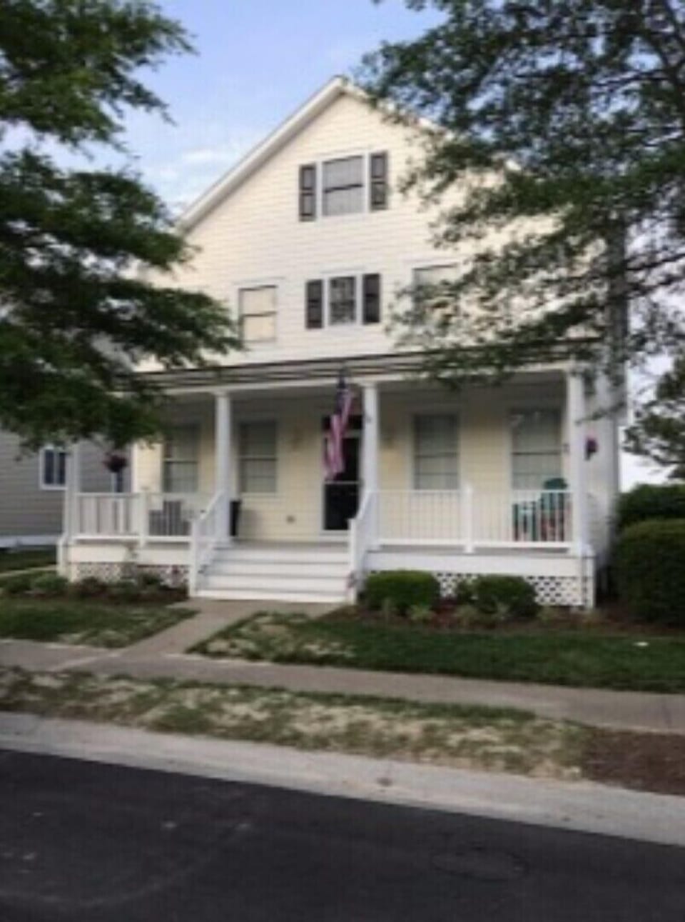 right side view from street