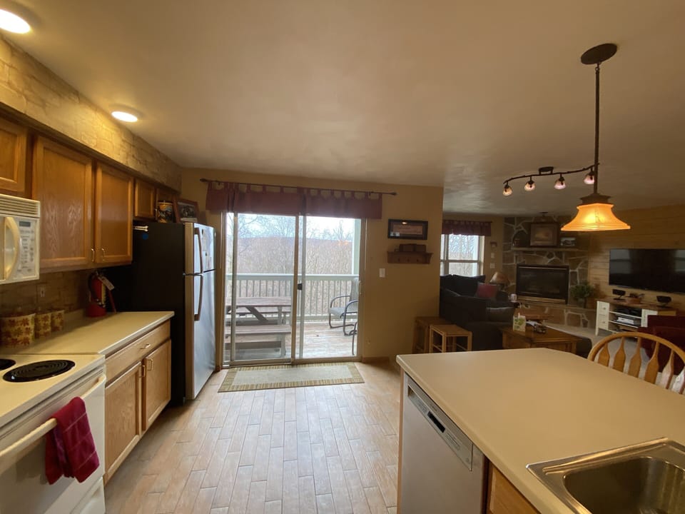 Deck off of kitchen