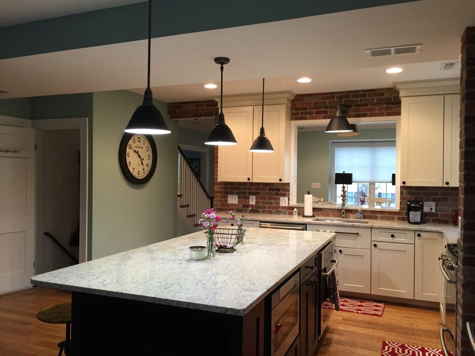 Kitchen Island with seating for four 