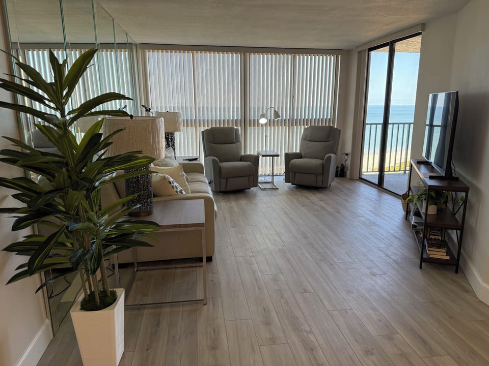 Completely renovated unit