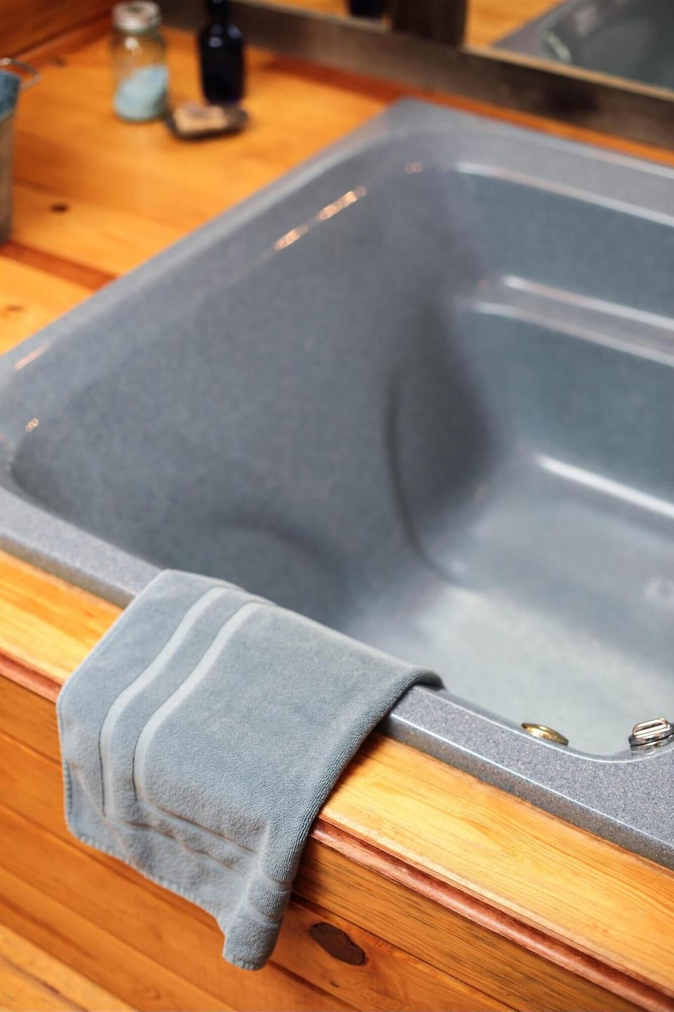 ee6b4f4d-5ee2-4613-992e-115d441854dc