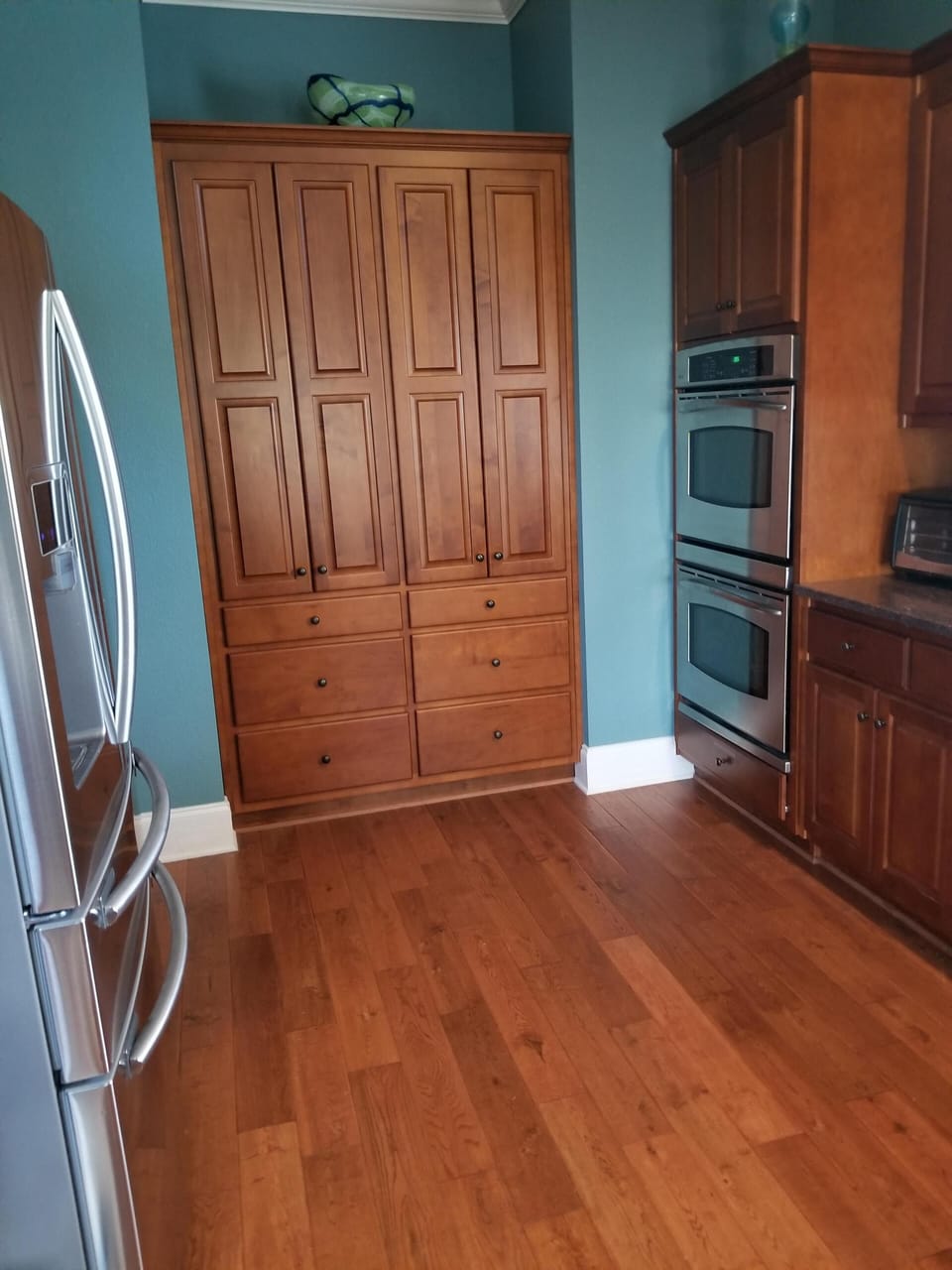 Kitchen with double oven