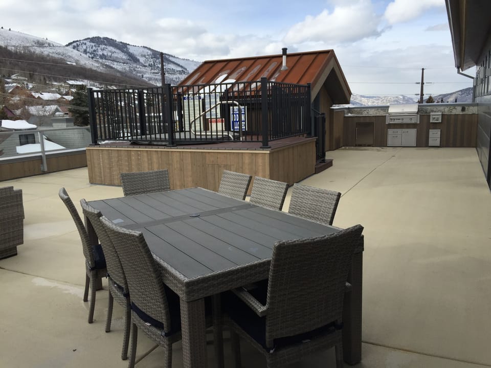Common Area Deck