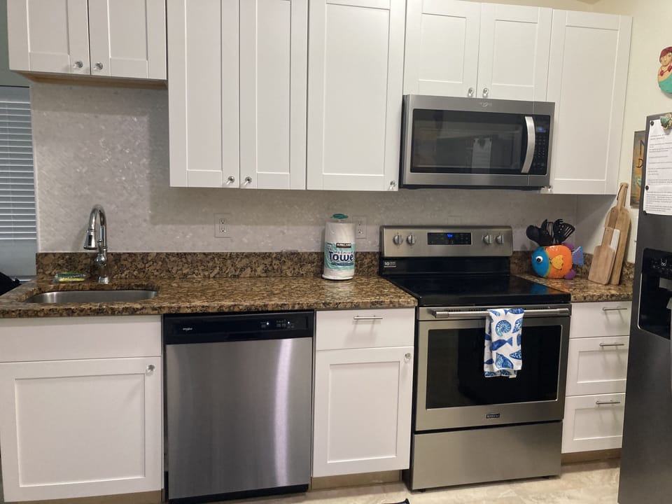 Pretty back splash.