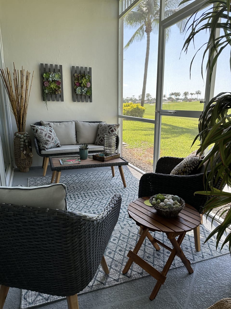 Enjoy the great outdoors in the lanai recently redone. 