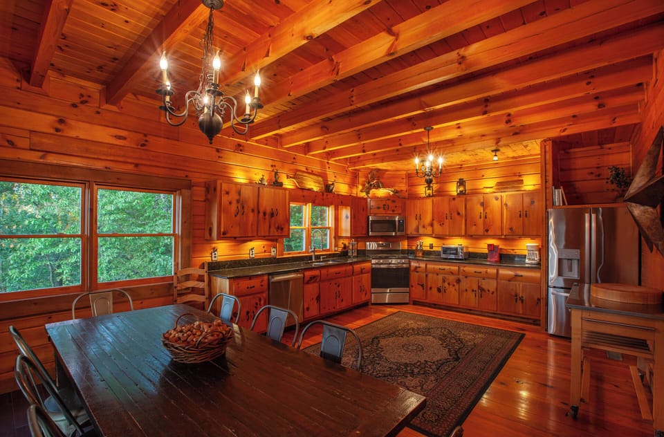 Spacious, Fully Equipped Gourmet Kitchen and Dining Area