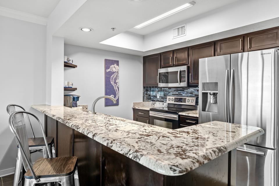 The well-equipped kitchen makes dining in easy