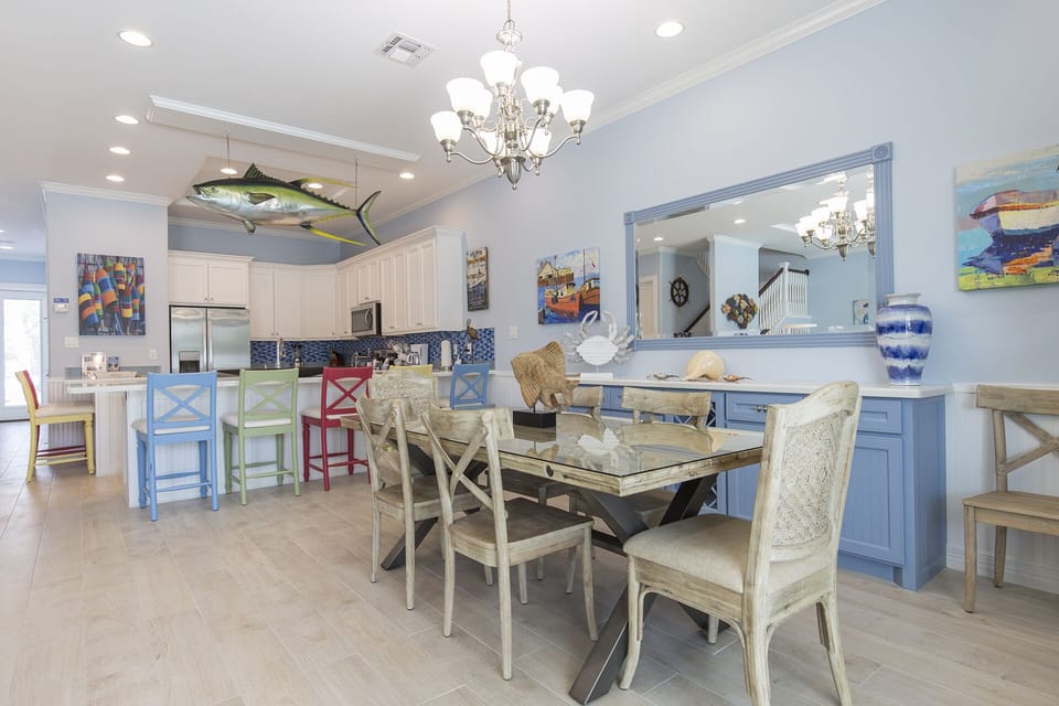 Large dining table great for family dinners and extra seating in the kitchen area!