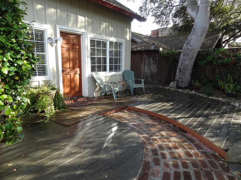 Front Yard-front entrance of cottage