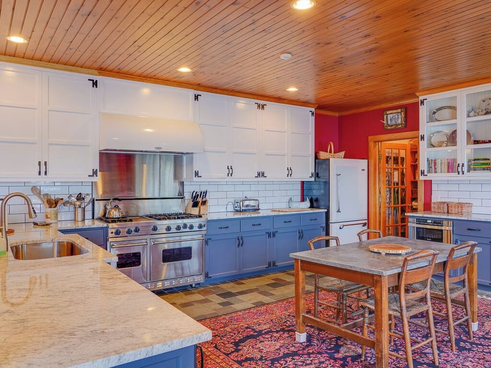 Lots of room to prepare meals.