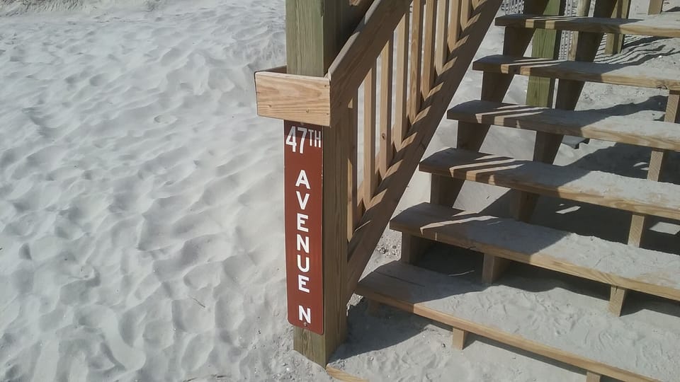 Easy  public beach access and parking at 47th Ave North