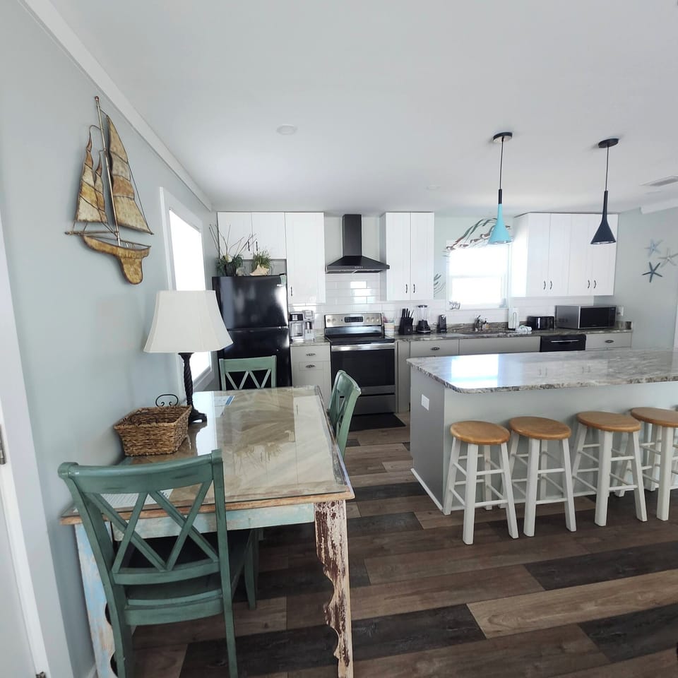 Living and Kitchen area