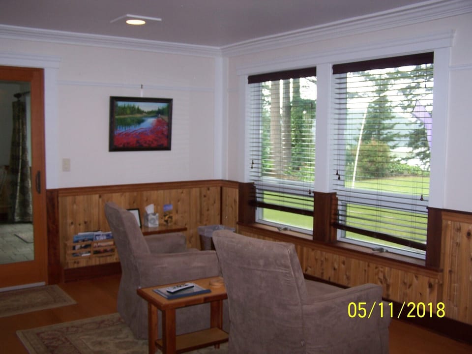 Sitting area in downstairs suites-both identical