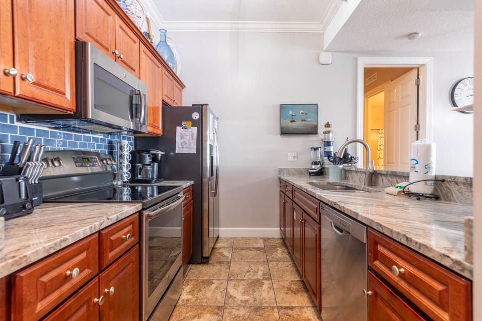 Fully Stocked Kitchen