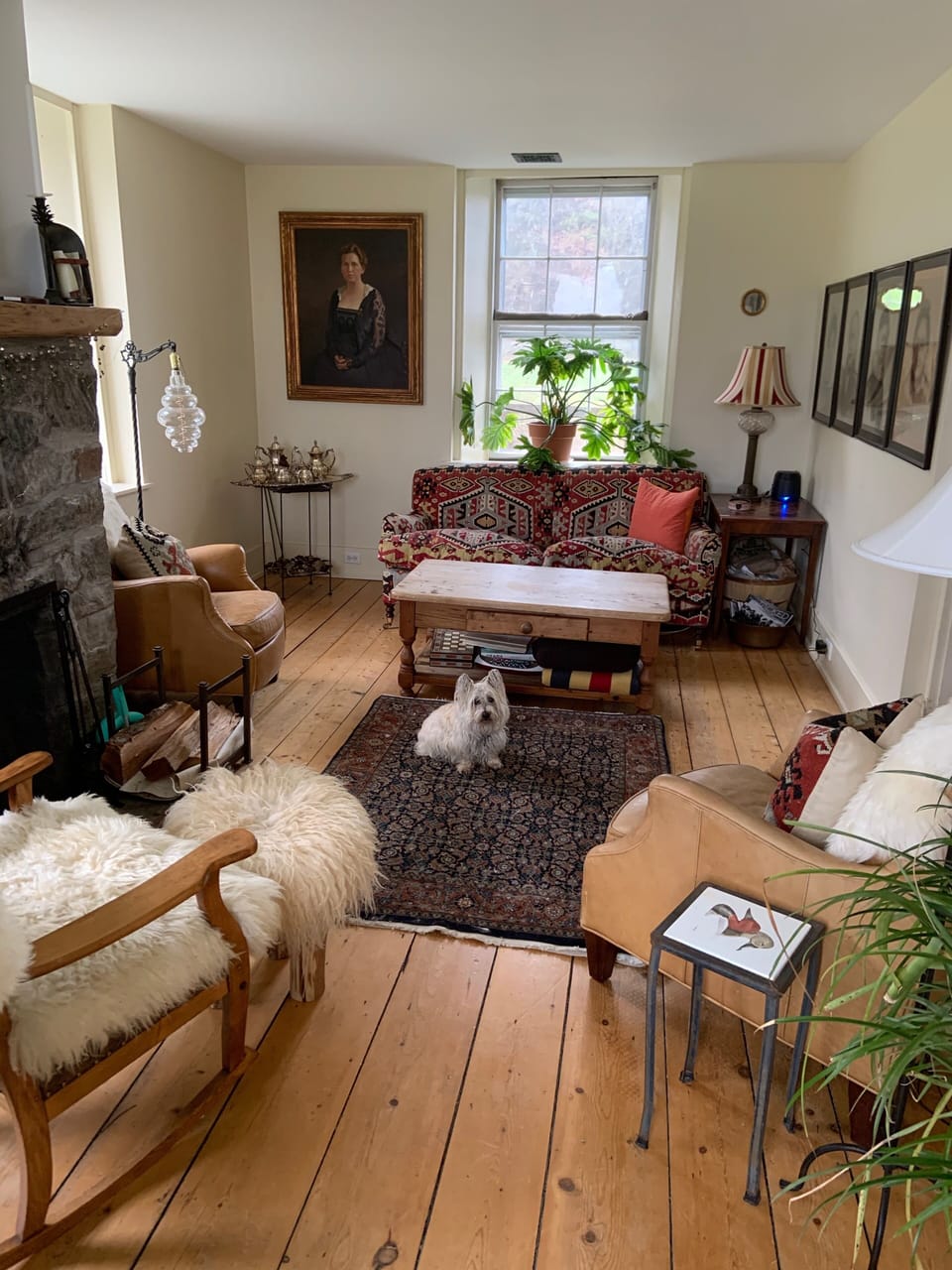 Living room, with baby grand piano that you can't see!
