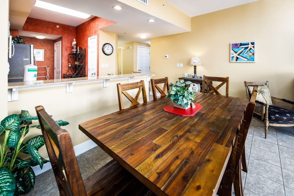 Dining Area - Waters Edge Resort Unit 212 Fort Walton Beach Okaloosa Island Vacation Rentals