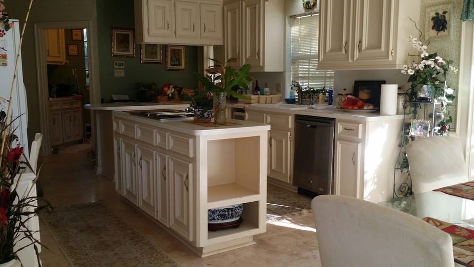 Spacious kitchen with island