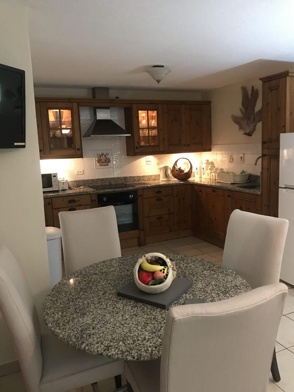 Kitchen/Dining area