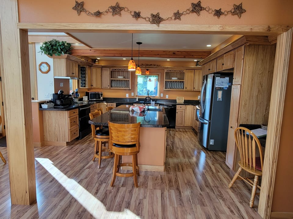 Large gourmet kitchen