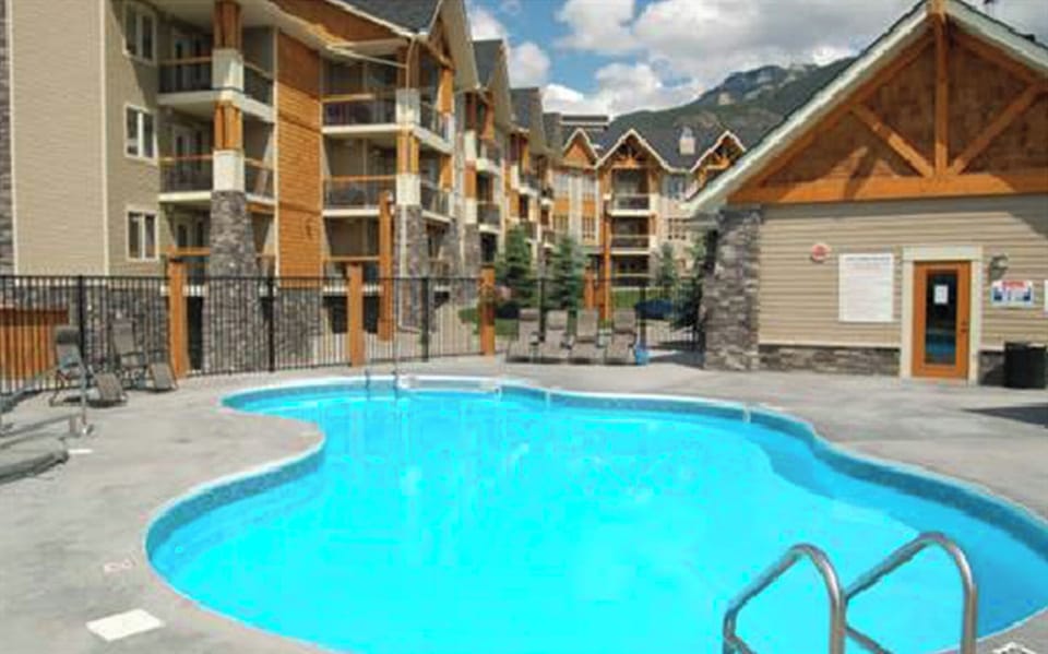 Seasonal Pool