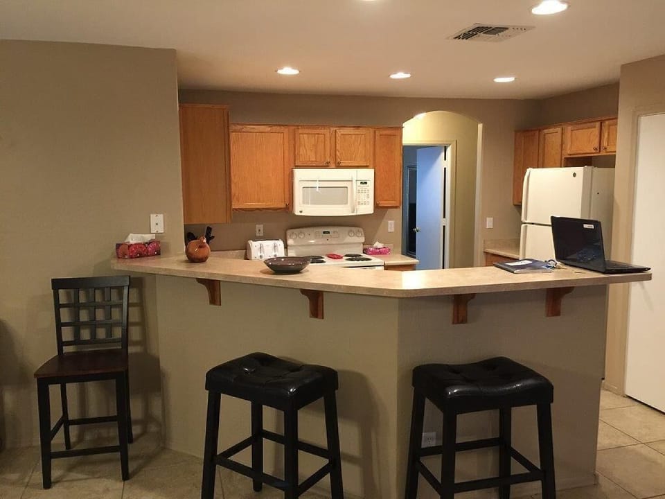 Kitchen/Breakfast bar