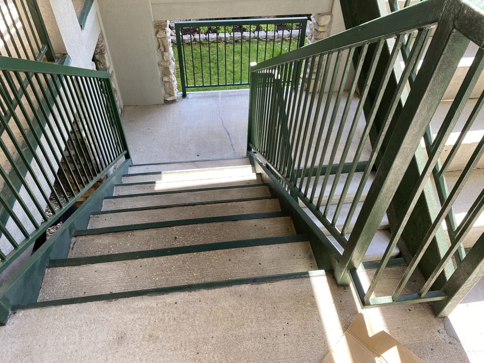 Ground Unit - 16 steps to condo. 