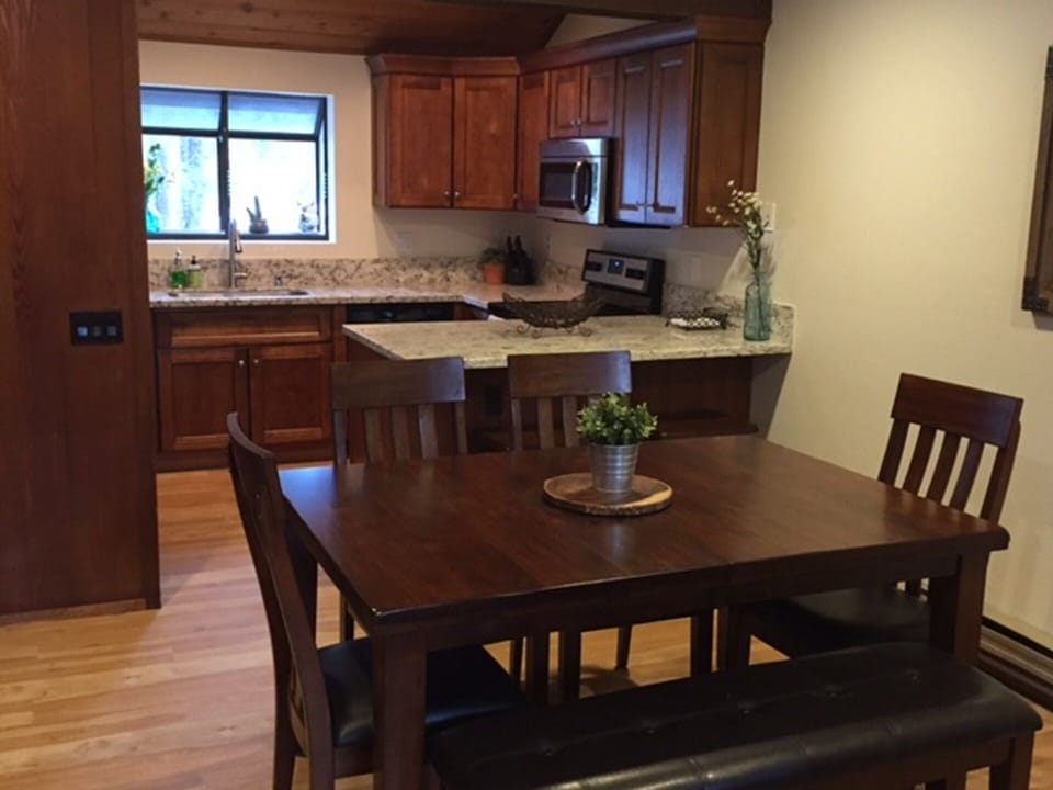 Dining Table & Kitchen