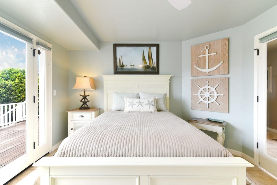 The Den/ 3rd bedroom provides a comfortable queen-size bed.  It has a 46-inch TV and dvd player.