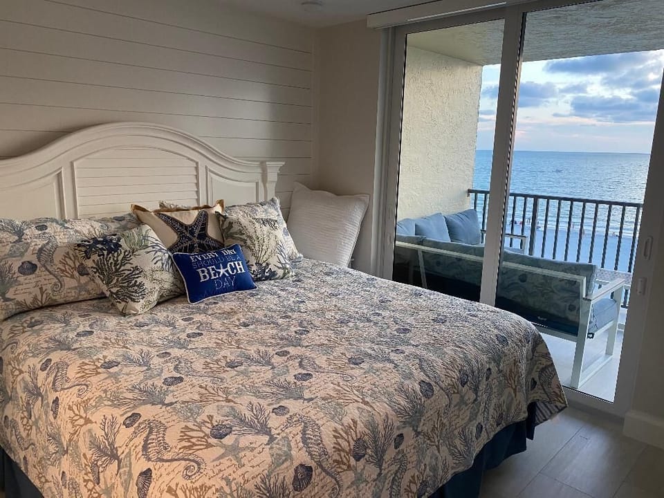 King Master Bed
