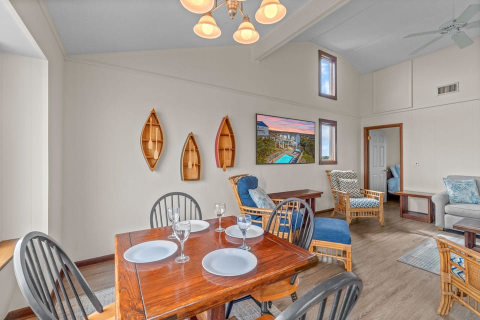 Surf or Sound Realty - 526 - Bryson Herrick - Dining Area -5