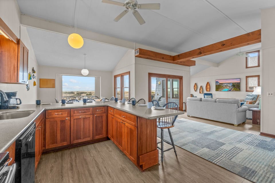 Surf or Sound Realty - 526 - Bryson Herrick - Kitchen