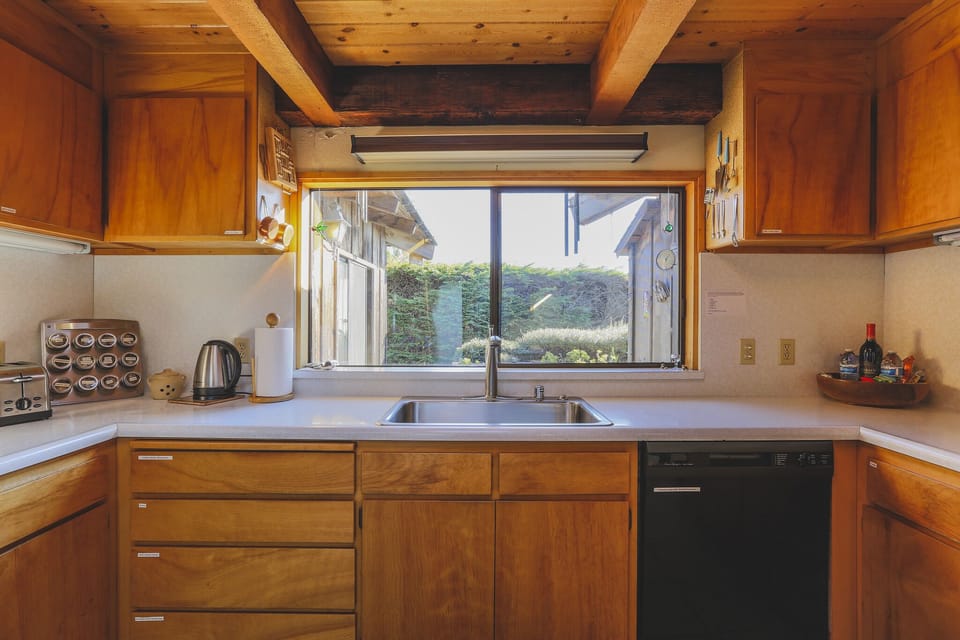 Kitchen has plenty of room for multiple cooks