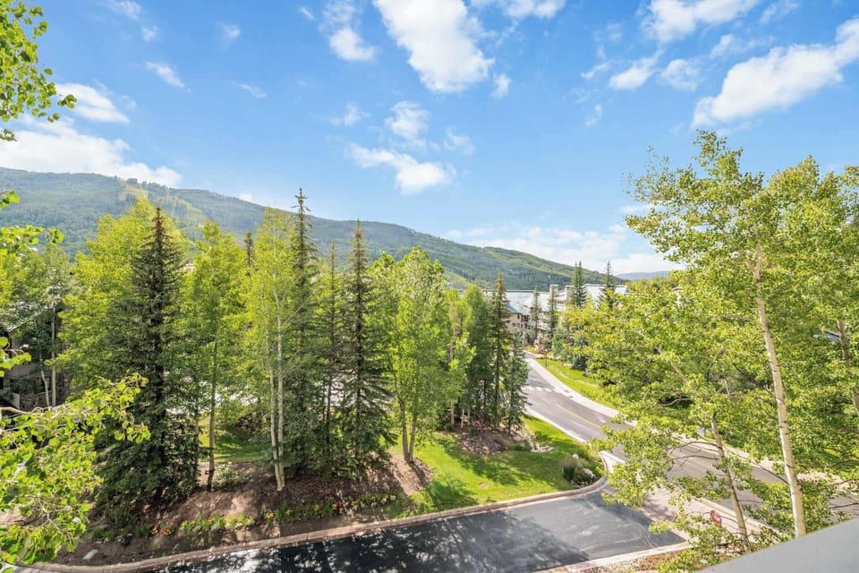 highlandslodge-307-2242_53113695787_o