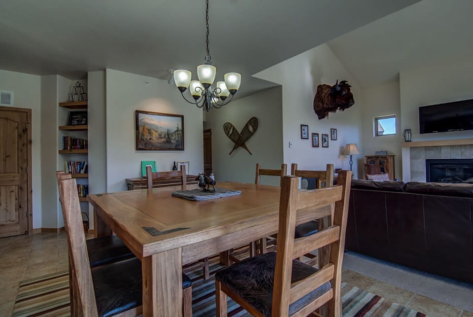Dining Room Table - seats 8 very comfortably for family meals together.