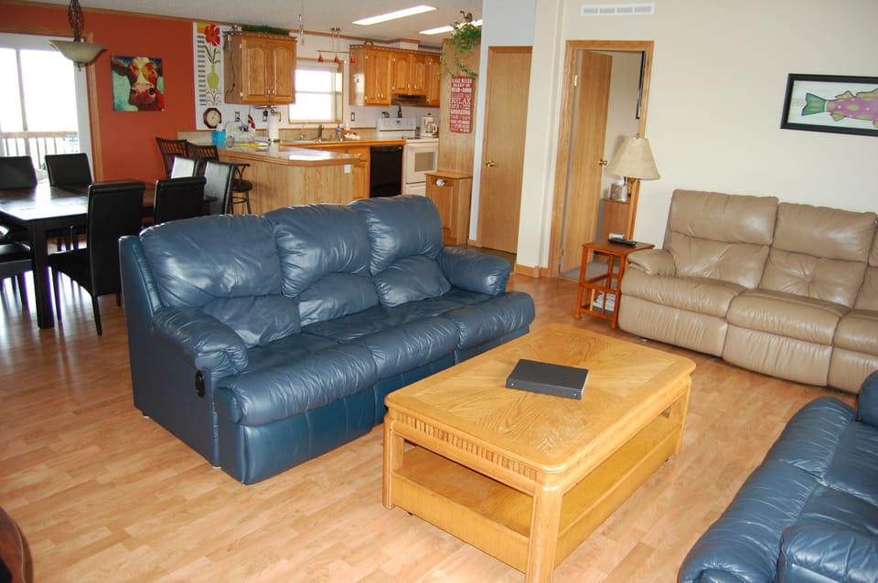 Livingroom, Dining room and Kitchen