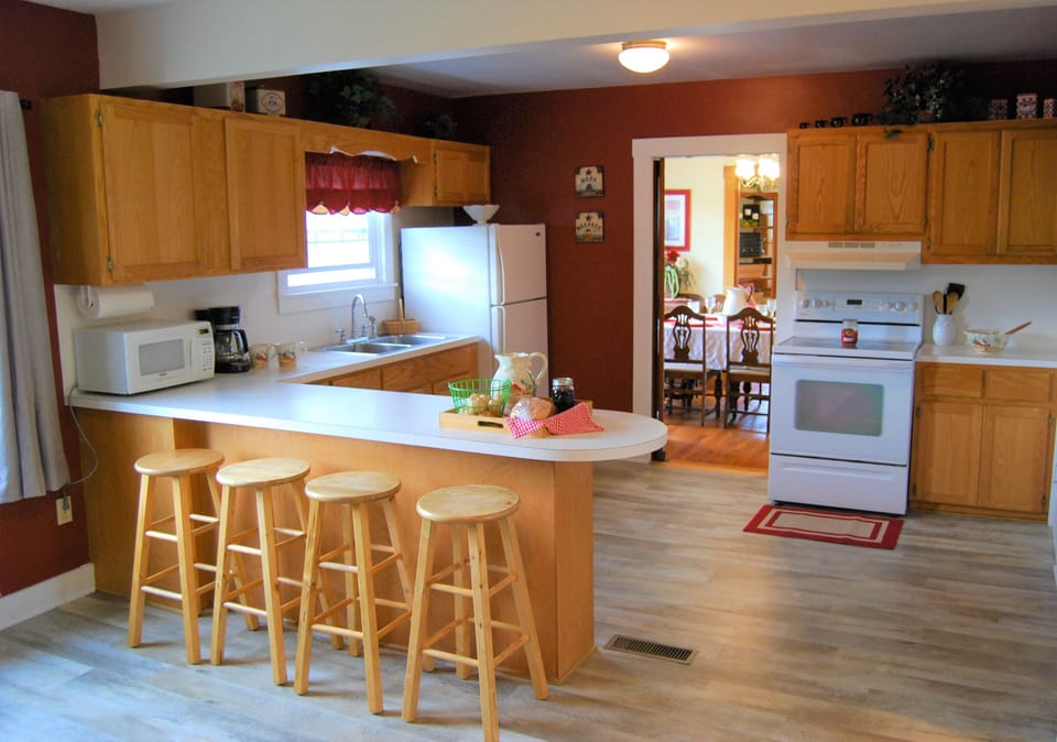 Fully Stocked Kitchen