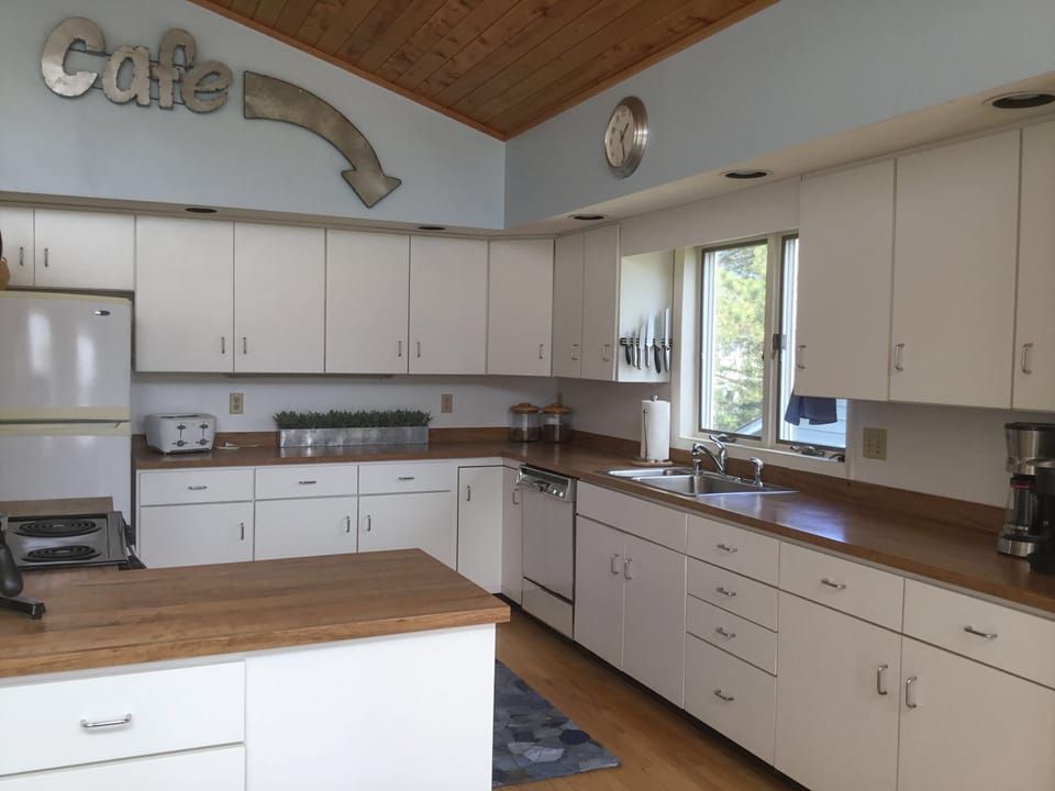 Large kitchen
