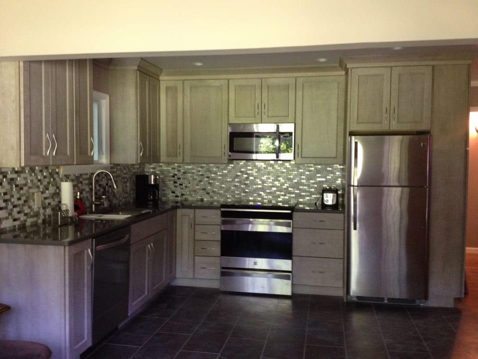 new, beautiful, fully equipped, large, custom kitchen-plenty of counter space.