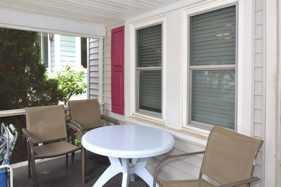 Great spot to enjoy morning coffee or afternoon cocktails!