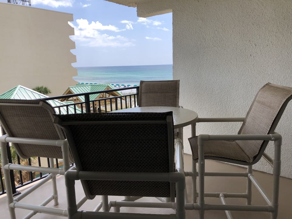 The view from our 1st balcony...offering side view of Gulf