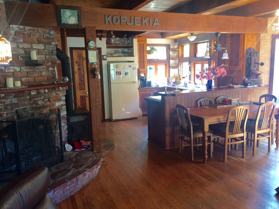 Dining area for 6 or 8.