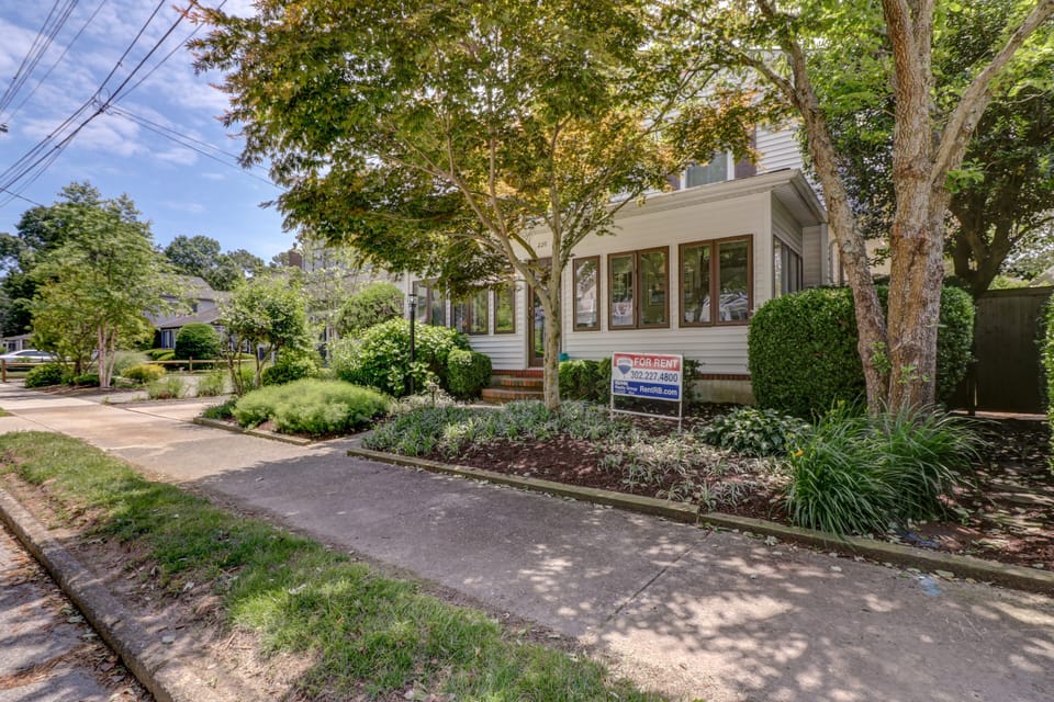 Welcome to South Rehoboth Laurel Street!