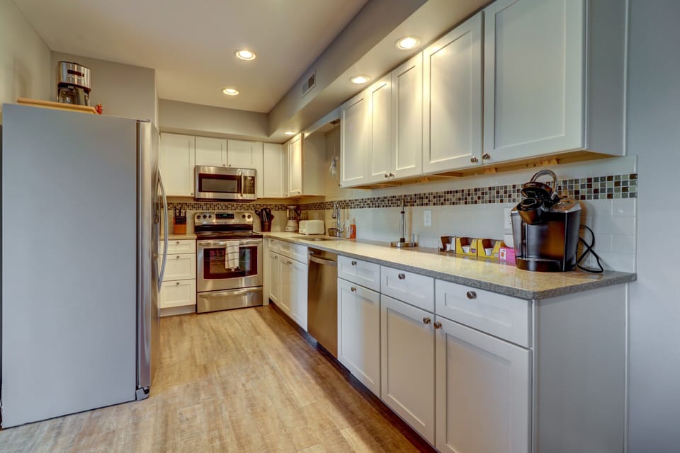 Beautiful updated kitchen!