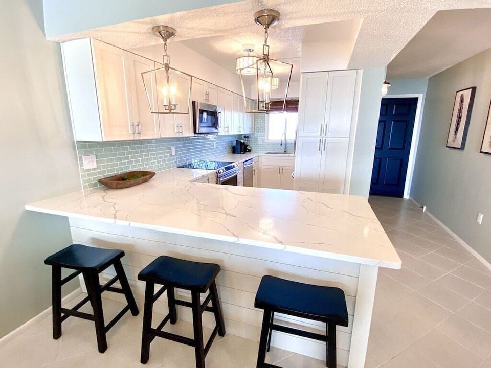 Gourmet Kitchen,  Quartz and High End Stainless Appliances